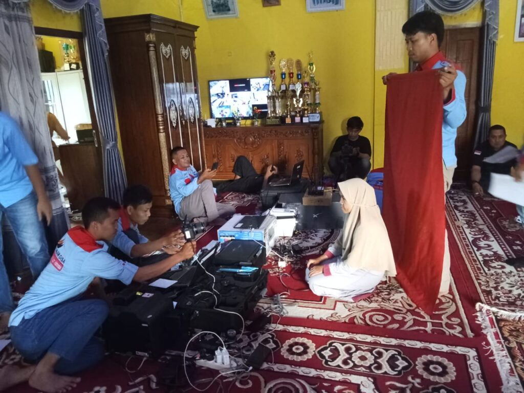 Jemput Bola Disdukcapil Kab.OKU di Desa Ulak Lebar.